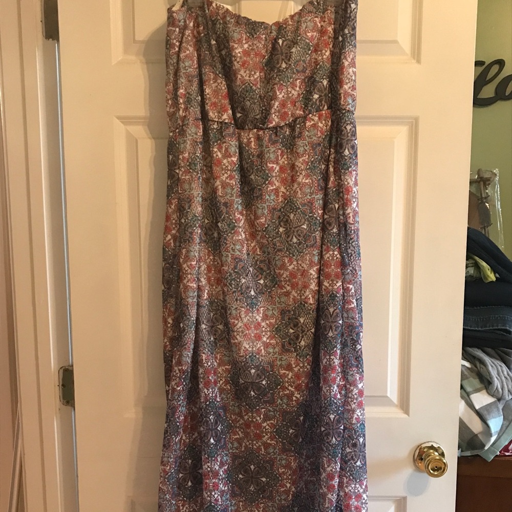 Strapless dress